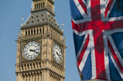 Big Ben et drapeau Anglais, immersion linguistique à Londres Angleterre